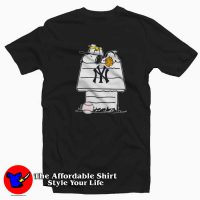 Snoopy Baseball New York Yankees Unisex T-shirt